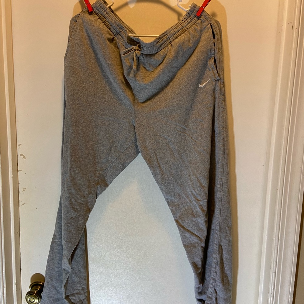 Nike gray mens lounge pants size Large